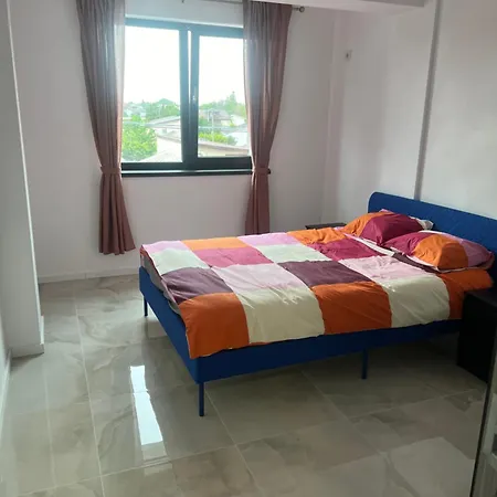 Everest 33 Ap 4 Apartment Bukarest